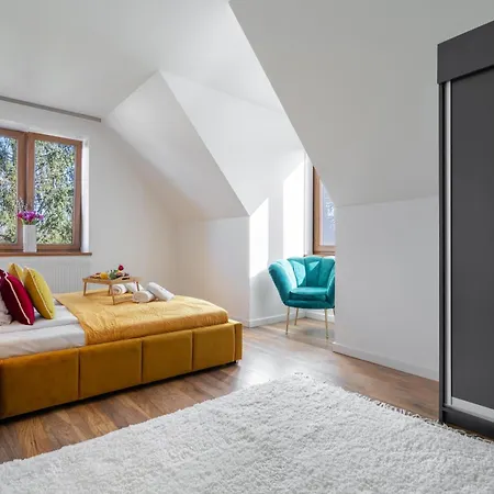 Jarosta Premium & アパートホテル ザコパネ